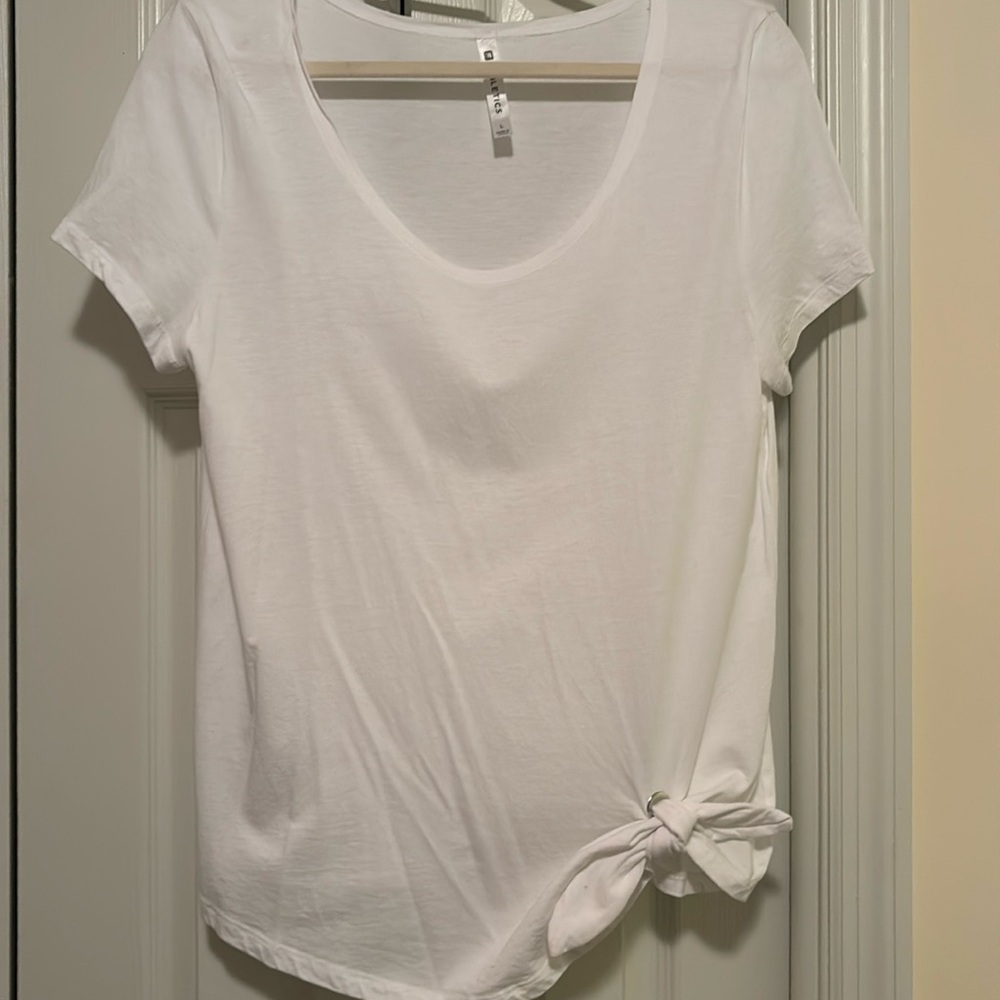 Fabletics side tie tee large